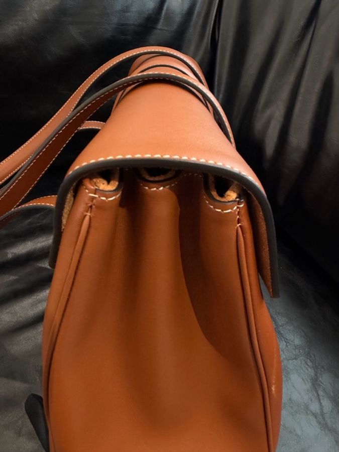 賽琳Celine Soft16中號棕色 焦糖色尺寸32×24×15-12