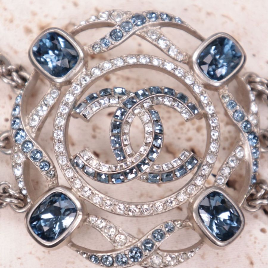 Chanel 19年蓝色莱茵石镂空cc手链-7