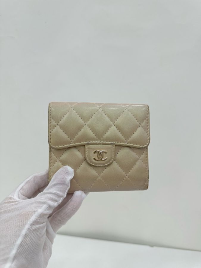 Chanel 香奈兒CF短三折錢包 米色 羊皮 31開經典菱格紋 原始成色 有使用痕跡-4