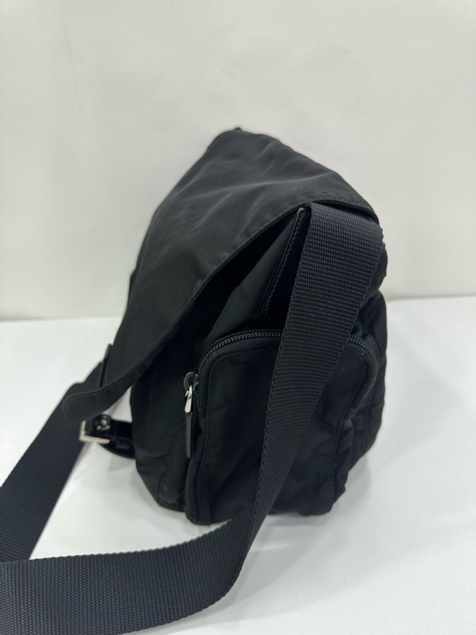 Prada 黑色尼龍郵差包 肩背包 斜背包 輕便好用-4