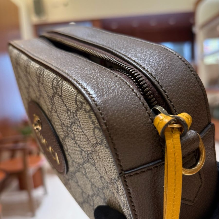 #帶台灣購證 #專櫃價格近5萬 #Gucci 虎頭相機包 包身很挺 買到賺到-8