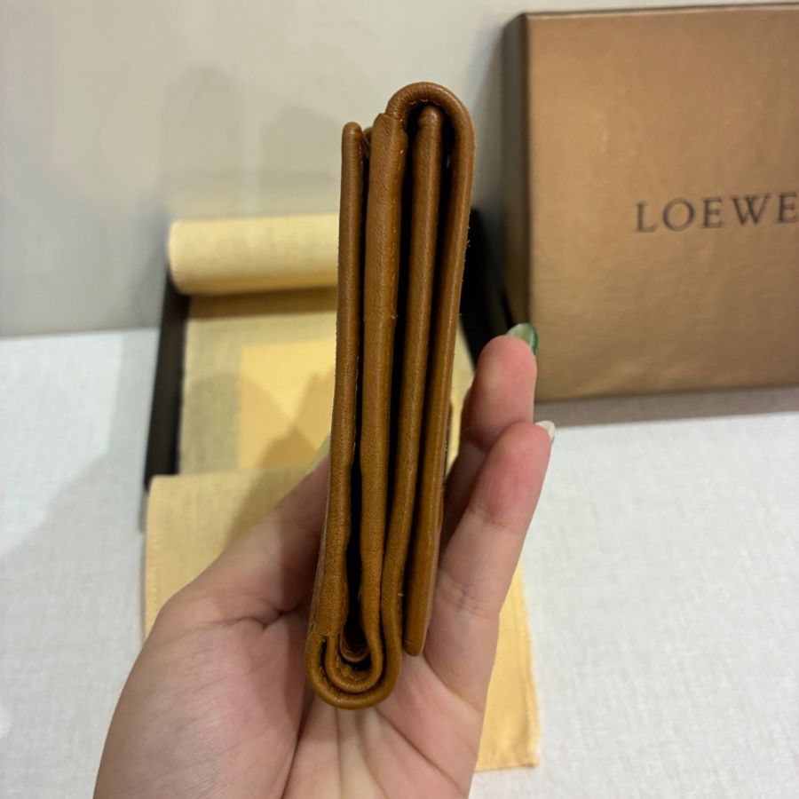 98新🤎#Loewe #復古短夾 #麂皮 #耐磨耐髒 #盒子塵袋購證-5