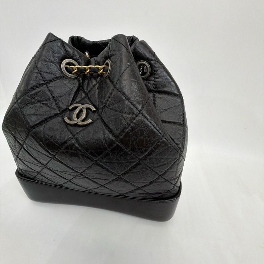 Chanel 黑復刻牛皮霧銀釦皮穿鍊流浪後背包-7