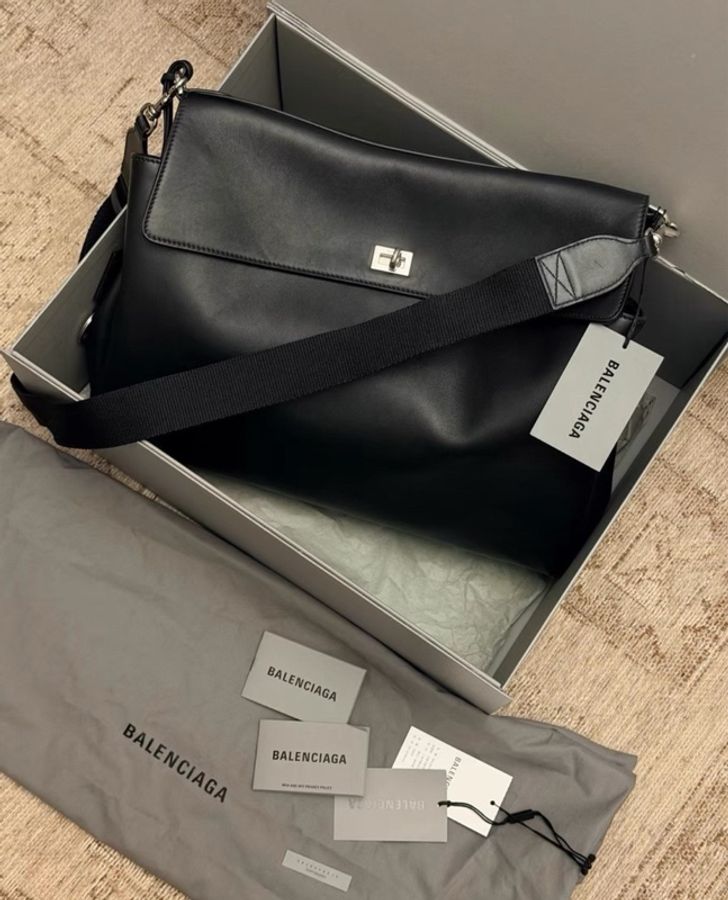 #郵差黑銀大號 98新 ✨Balenciaga 巴黎世家 25新款Rodeo messenger-4