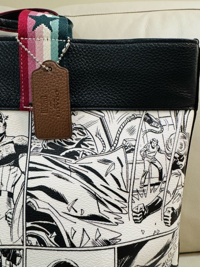 Coach 漫威聯名皮革托特包/tote bag/白色款/99新美品-5