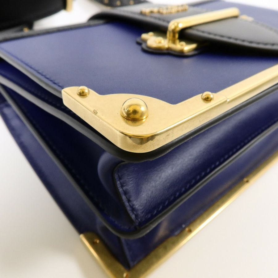 PRADA Saffiano皮革Cahier Bag肩背袋-9