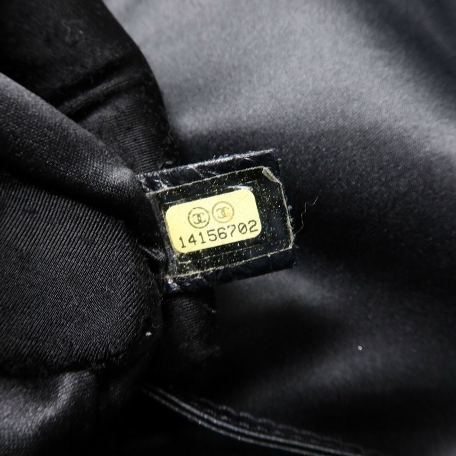 CHANEL 牛皮皮革On The Road Large Tote手挽袋-7