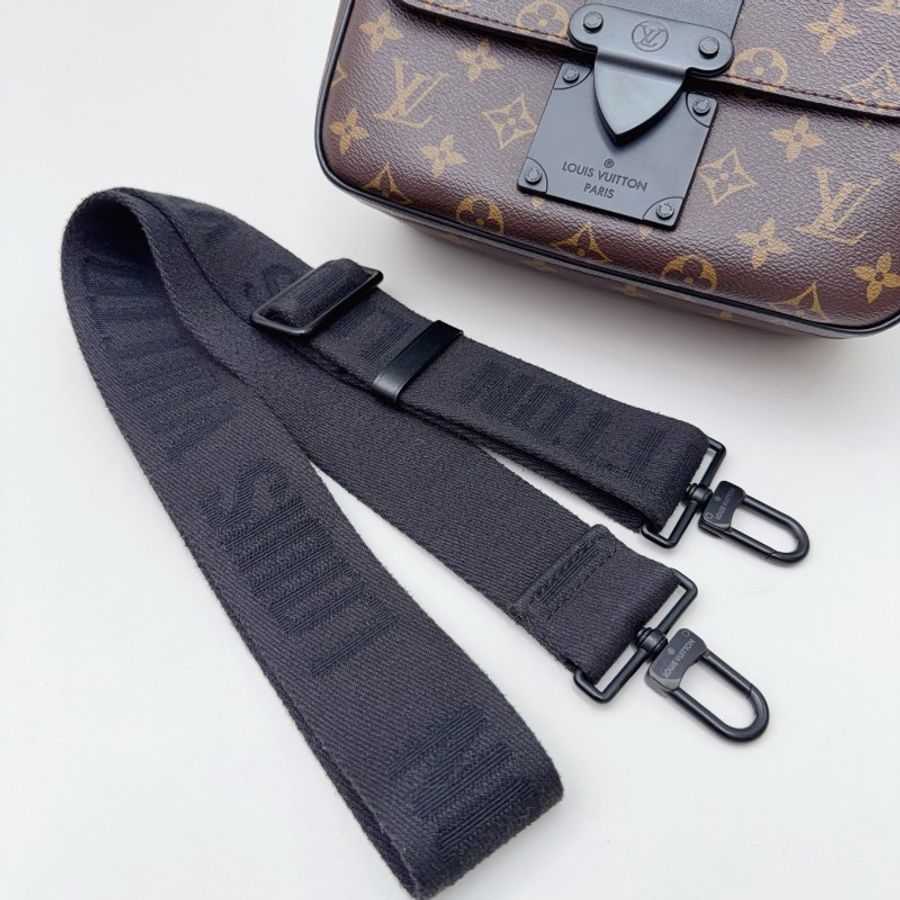 Louis Vuitton 老花黑色郵差包 晶片款-8