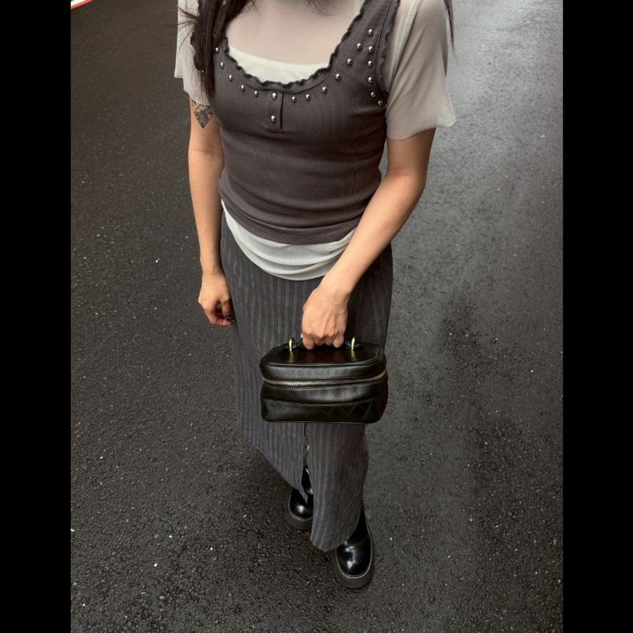 Chanel 古董黑皮革手提小化妝包-1