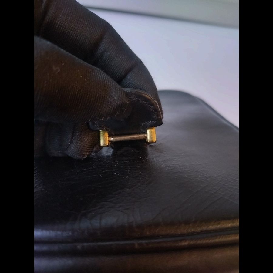 Chanel 古董黑皮革手提小化妝包-25