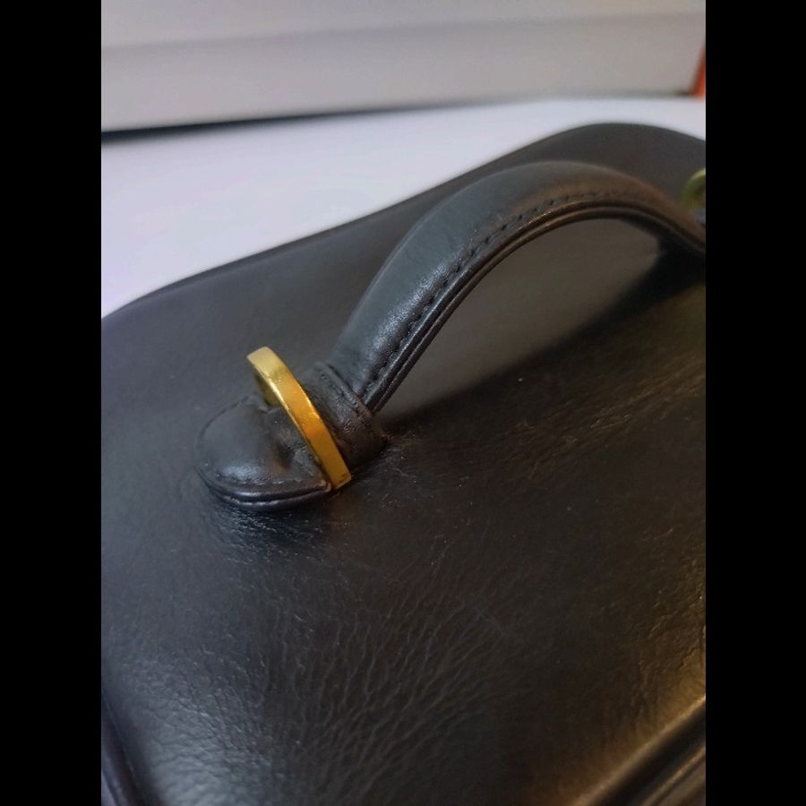 Chanel 古董黑皮革手提小化妝包-28