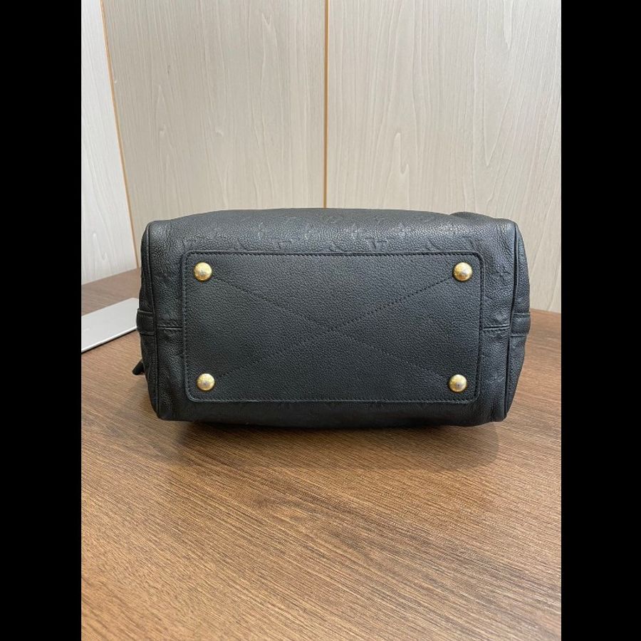 Louis Vuitton 經典黑色荔枝牛皮壓紋Speedy30-3