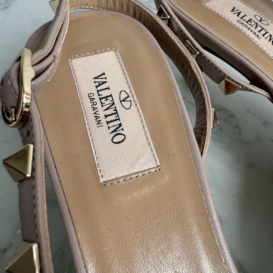 ✨狀況98成新 Valentino 淺藍色卯釘高跟鞋 38.5-4