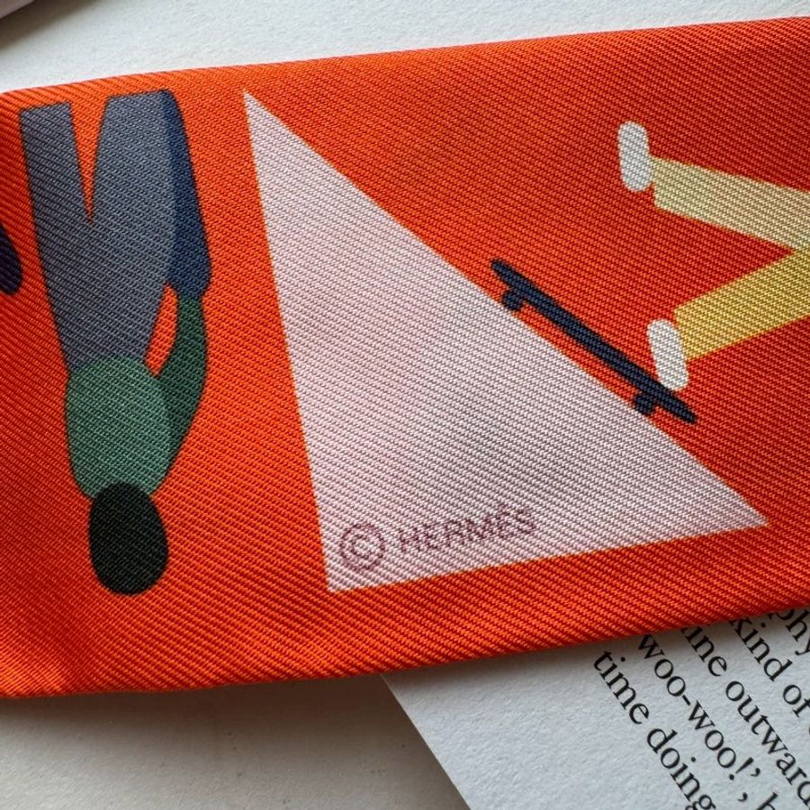 💫全新又可愛 Hermes 橘色滑板字母Twilly-8