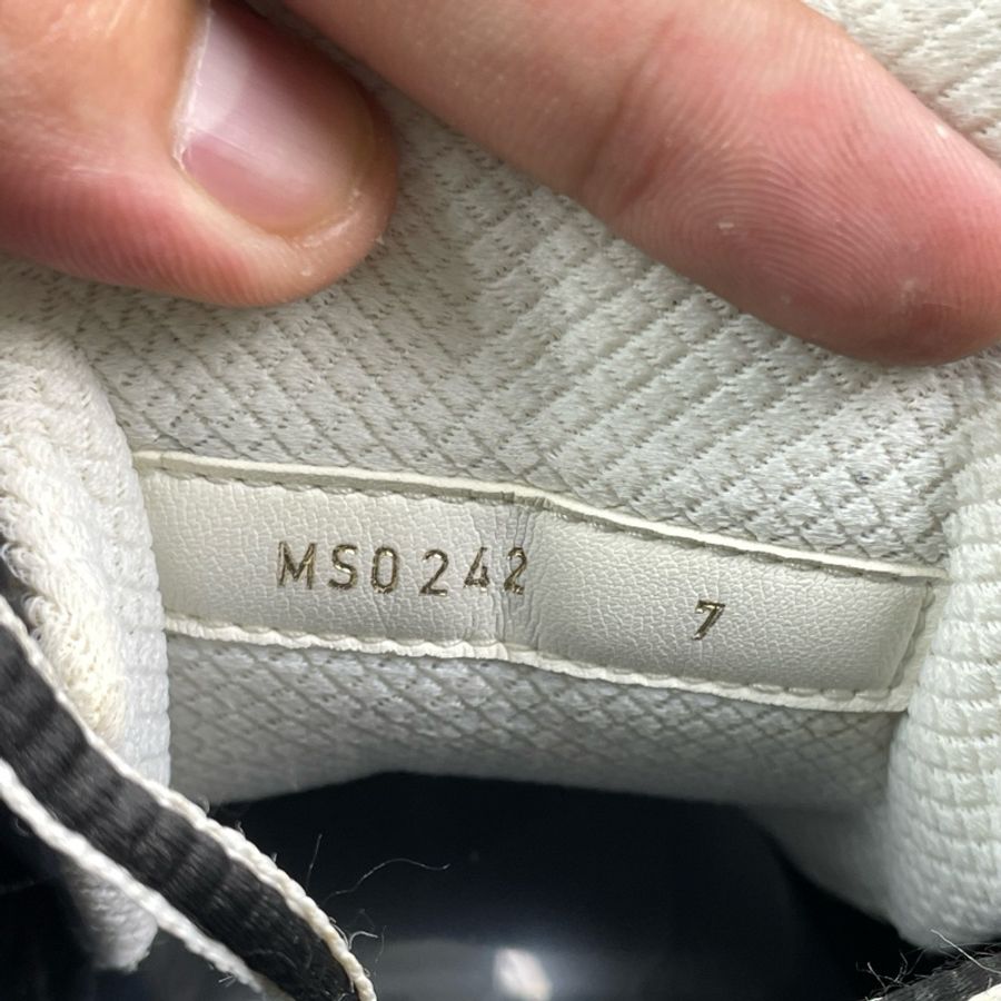 LOUIS VUITTON Runner Tatic白銀 41 碼-5