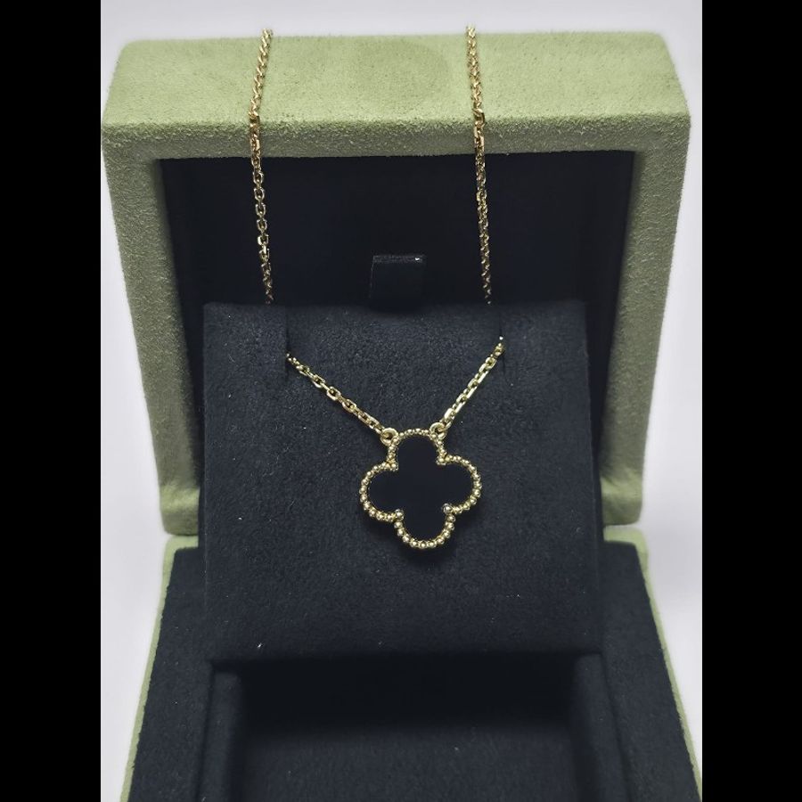 Van Cleef & Arpels - Vintage Alhambra Pendant-2