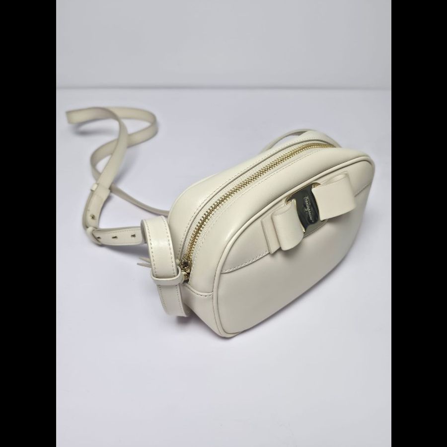 Ferragamo - Vara Bow Camera Bag-4