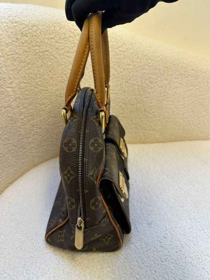 路易威登 Louis Vuitton 曼哈頓老花手提包
雙口袋設計 + 經典老花,復古又時髦
手提出街-3