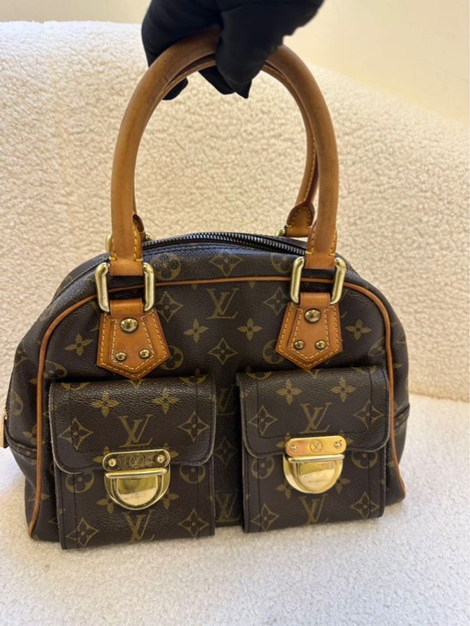 路易威登 Louis Vuitton 曼哈頓老花手提包
雙口袋設計 + 經典老花,復古又時髦
手提出街-13