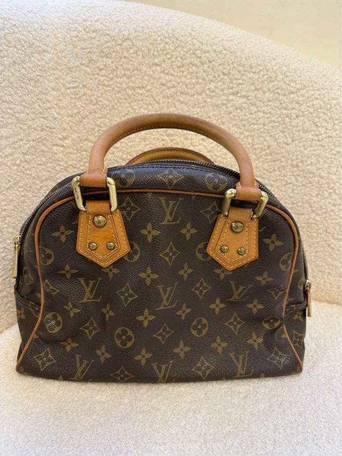 路易威登 Louis Vuitton 曼哈頓老花手提包
雙口袋設計 + 經典老花,復古又時髦
手提出街-15