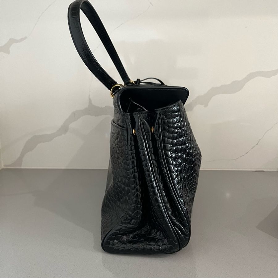 Balenciaga巴黎世家 Rodeo 做舊復古可拆卸肩帶 轉鎖開合 鰐魚紋牛皮革 單肩包斜挎包手提包 黑色 金扣 底长:33cm-3