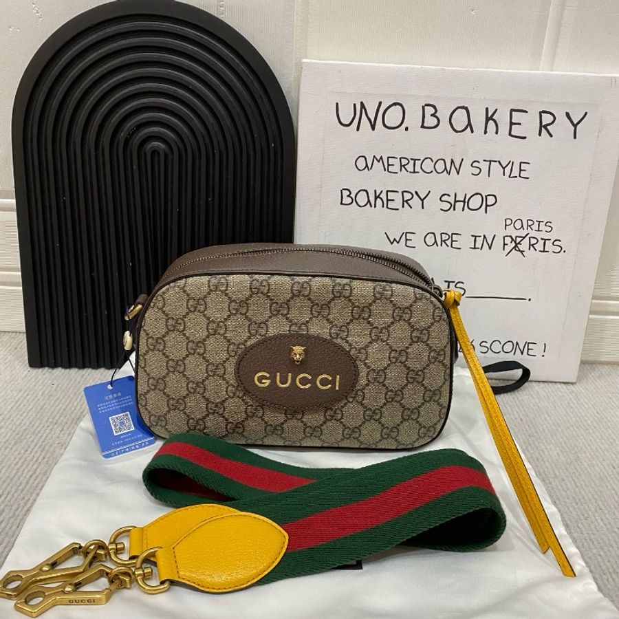 Gucci古馳虎頭相機包寬肩帶斜挎包-1
