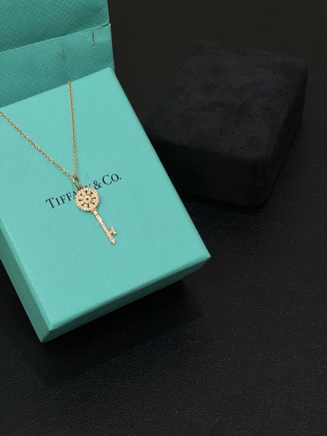 99新Tiffany蒂芙尼太陽花小號滿鑽 18K玫瑰金鑰匙項鍊-7