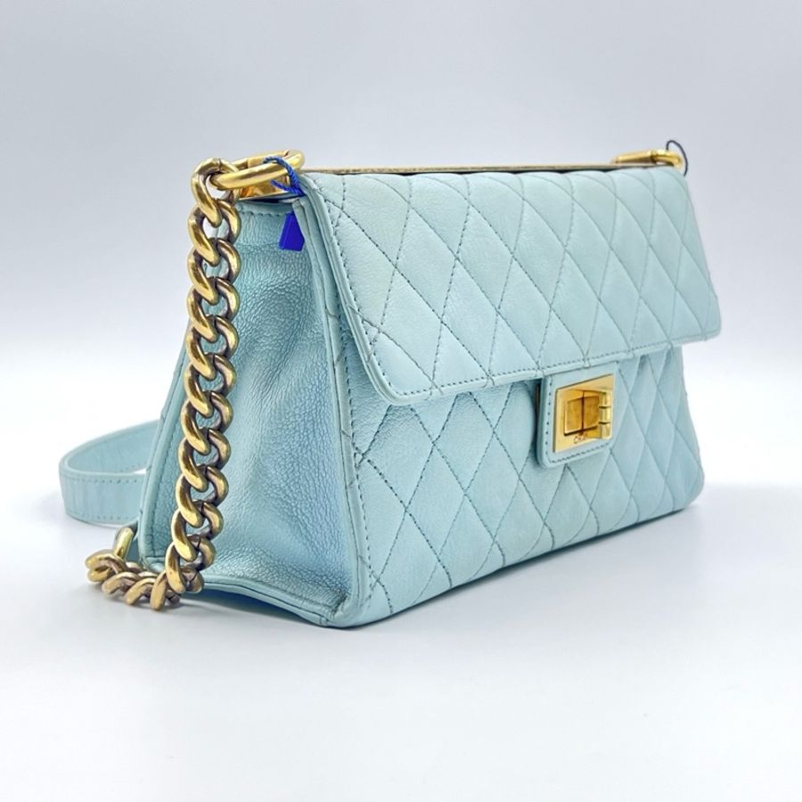 CHANEL香奈兒 baby藍復古金扣山羊皮trendy CC 2.55-1