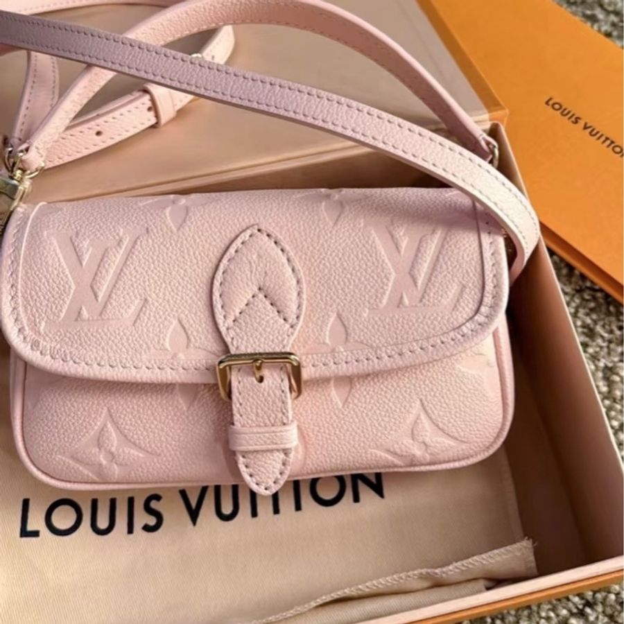 LV 路易威登 櫻花粉 金扣 法棍nano迷你單肩包 芯片款 18cm-2