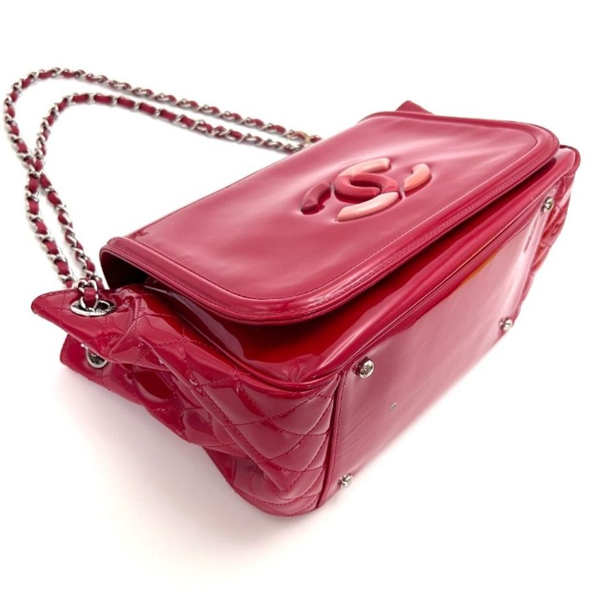 CHANEL 紅色銀扣漆皮浮雕雙C大Iogo肩背包 29*18*14 9新 配件塵袋-7