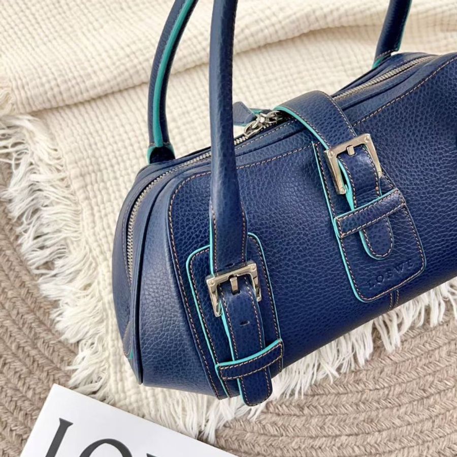 Loewe 經典飛碟包 可手提腋下 電光藍 顆粒牛皮 小號 32×15 98新配件塵袋-3