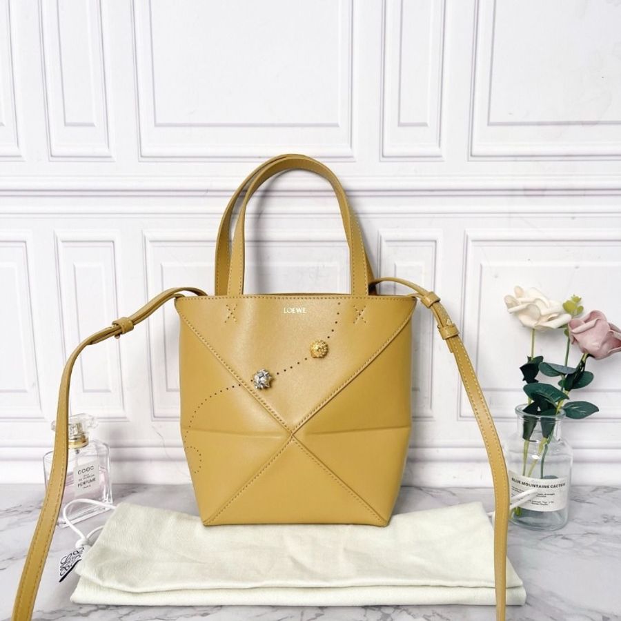LOEWE 情人節限定薑黃色 小刺蝟別針幾何tote迷你托特包 16×20cm 9新 配件塵袋-1