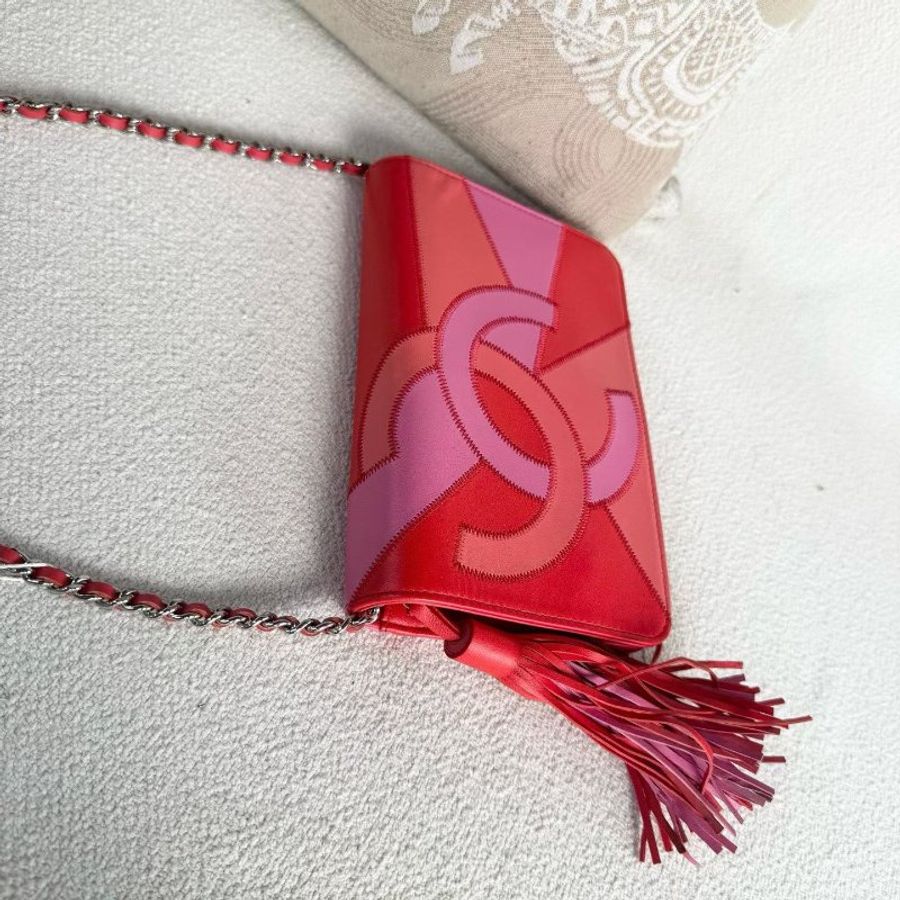 Chanel 拼色流蘇woc鏈條包 19*12*2.5 98新配件塵袋-2