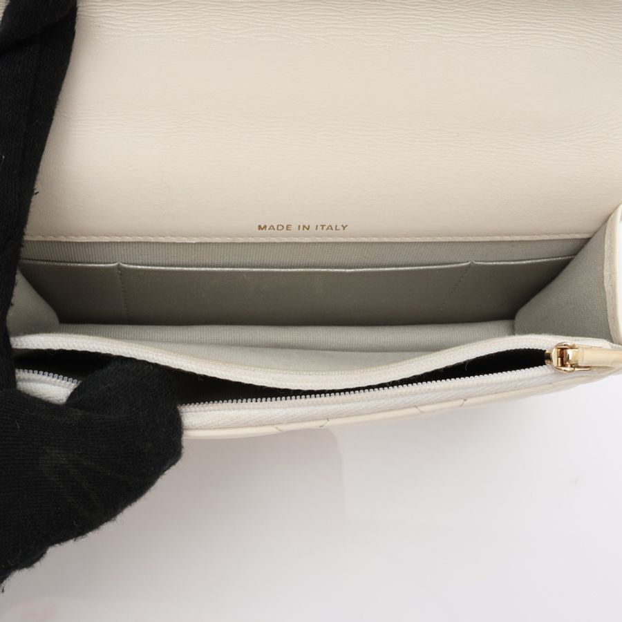 白色 菱格紋羊皮 Top Handle Flap 两用包【CHANEL 香奈兒】-2