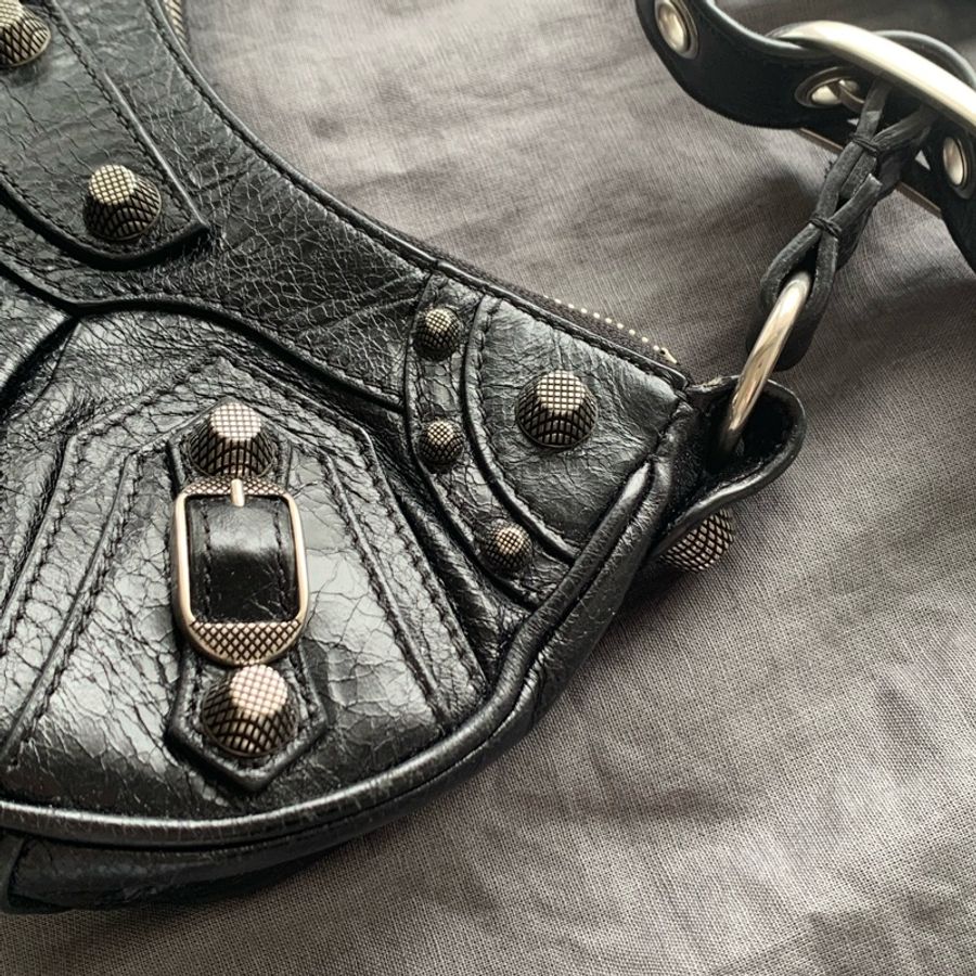 巴黎世家 BALENCIAGA le cagole XS 月牙包-12