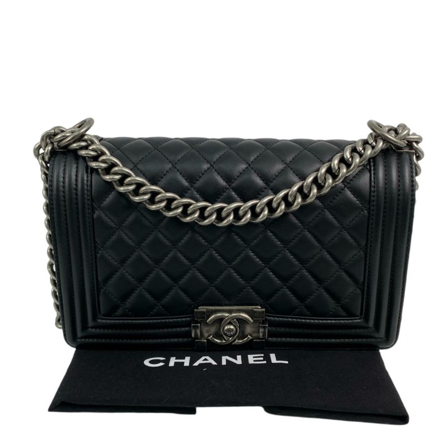 △ CHANEL 香奈兒 Black Lambskin 25CM Ruthenium-Finish Metal Boy Chain Shoulder Bag 黑色小羊皮鍍釕金屬鎖鏈肩背包 A67086-267009278-0