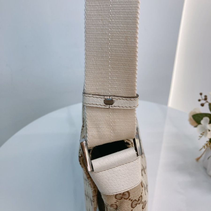 MS0745 Gucci 古馳 斜背包 經典老花紋 帆布包 米白色 銀扣 Shoulder Bag GG Canvas 30CM Beige x PHW-13