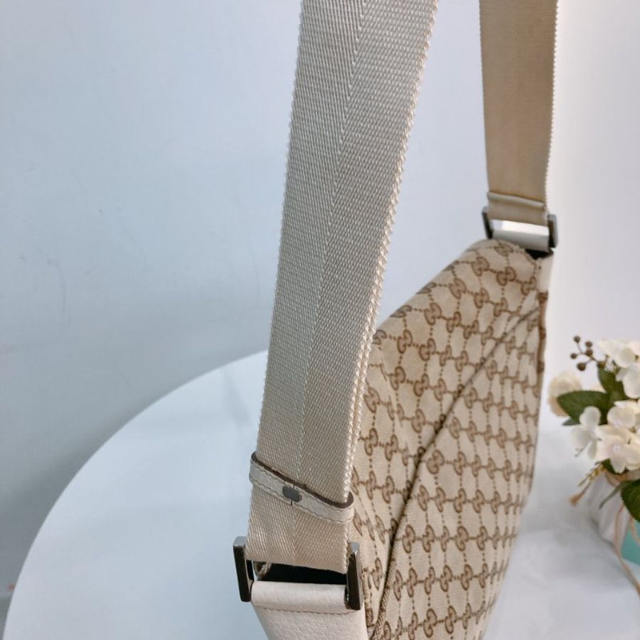 MS0745 Gucci 古馳 斜背包 經典老花紋 帆布包 米白色 銀扣 Shoulder Bag GG Canvas 30CM Beige x PHW-17