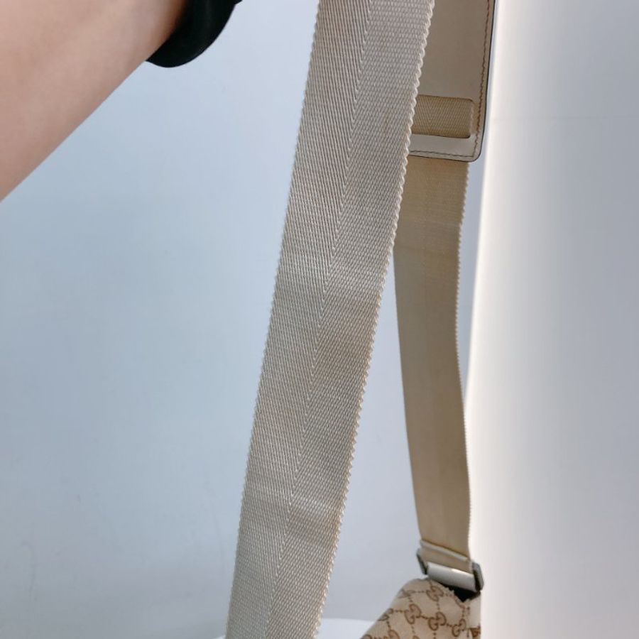 MS0745 Gucci 古馳 斜背包 經典老花紋 帆布包 米白色 銀扣 Shoulder Bag GG Canvas 30CM Beige x PHW-18