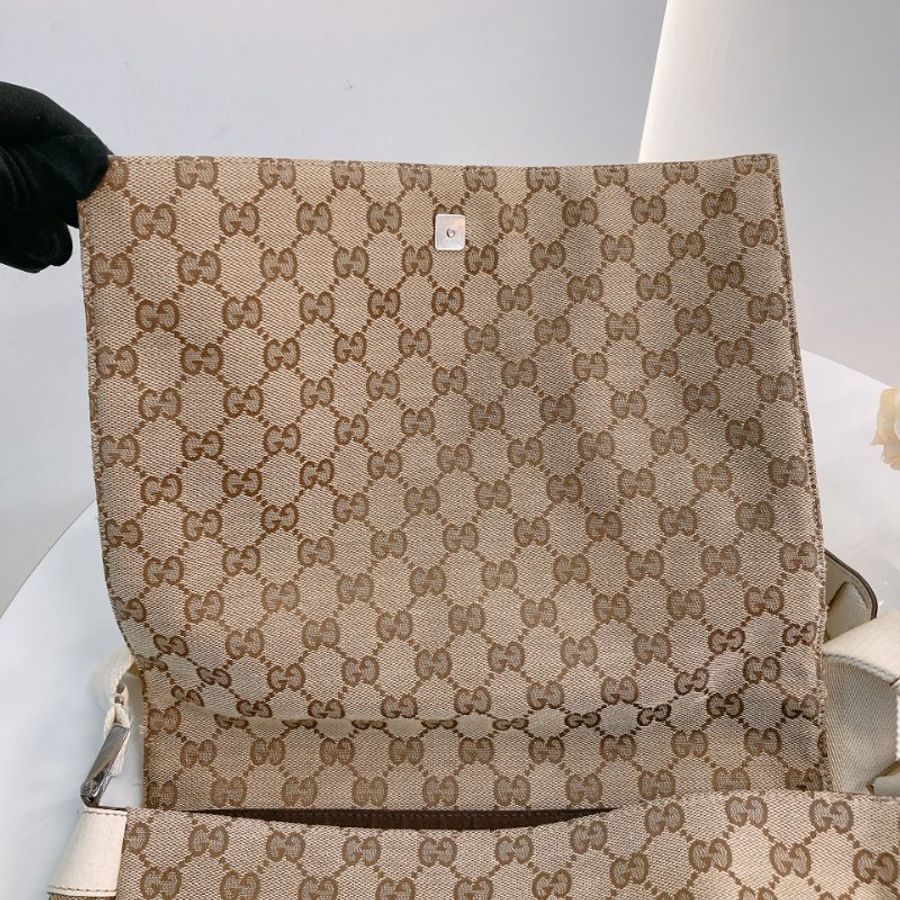 MS0745 Gucci 古馳 斜背包 經典老花紋 帆布包 米白色 銀扣 Shoulder Bag GG Canvas 30CM Beige x PHW-19