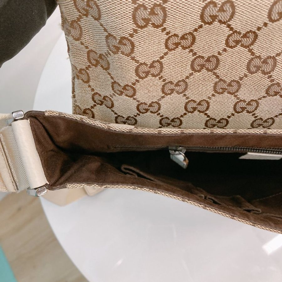 MS0745 Gucci 古馳 斜背包 經典老花紋 帆布包 米白色 銀扣 Shoulder Bag GG Canvas 30CM Beige x PHW-21