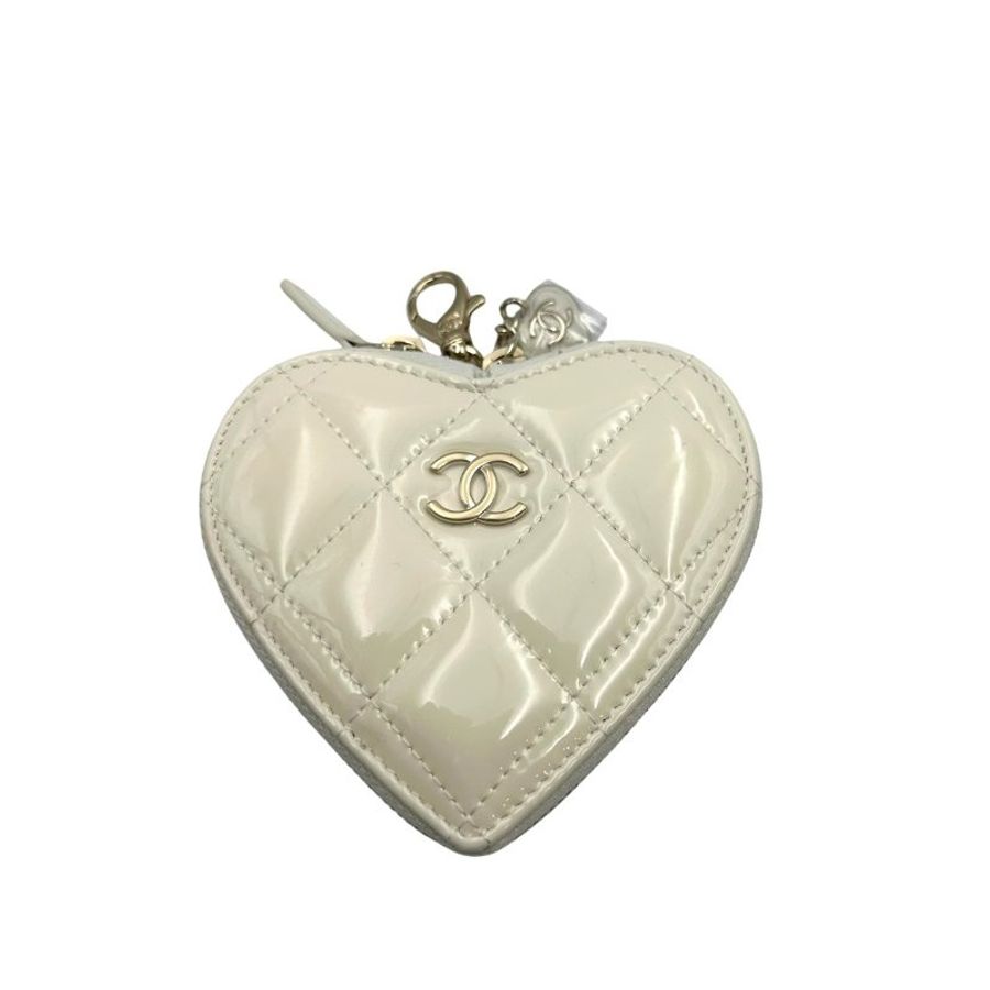 【美收精品】CHANEL 白色愛心漆皮零錢包 C-643【隔月月中將轉賣至日本 上架期限30天】-0