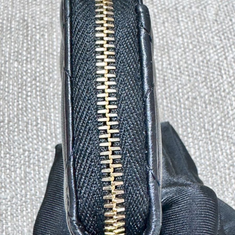 CHANEL 經典黑金羊皮拉鍊零錢包-4