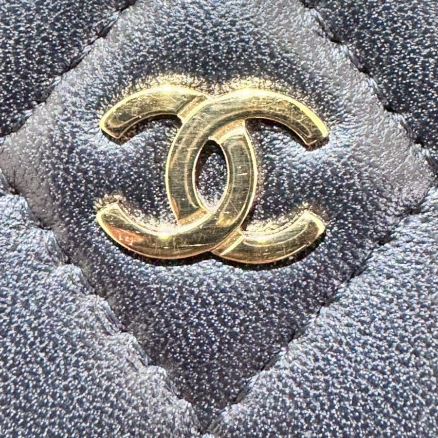CHANEL 經典黑金羊皮拉鍊零錢包-16