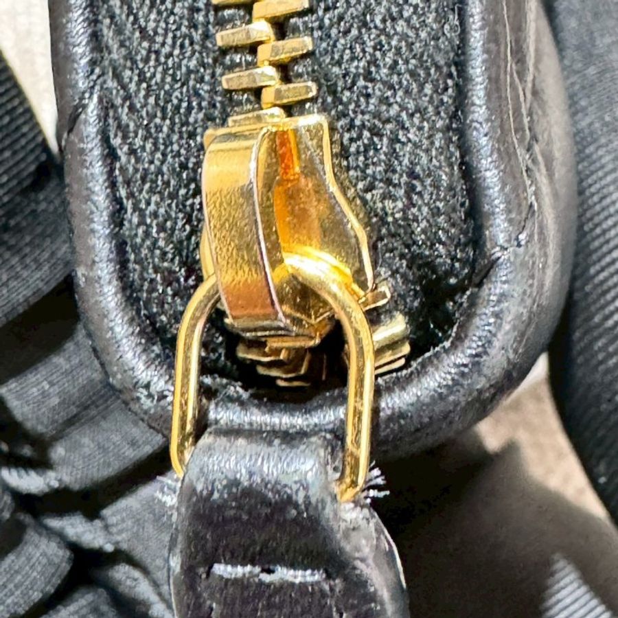 CHANEL 經典黑金羊皮拉鍊零錢包-17