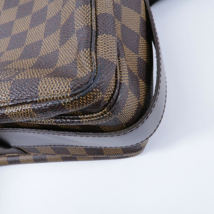 LOUIS VUITTON Damier Naviglio肩背袋-11