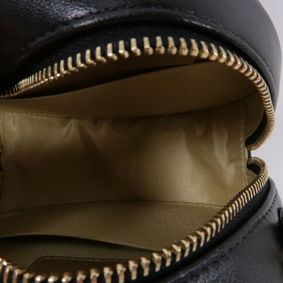 CHANEL 羊皮皮革Pearl Crush Round鏈帶肩背袋-4