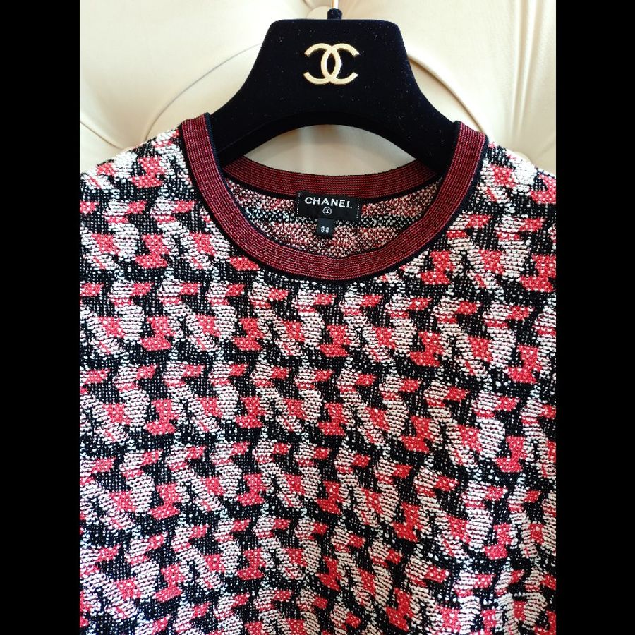 Chanel Top-2