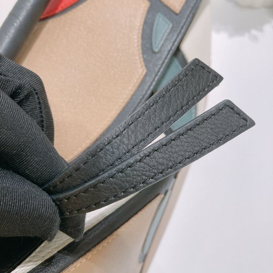 TW4896 Loewe 羅威中號10周年砌圖肩帶包包 Medium Puzzle 10 Re-Edition Mackintosh Top-Handle Bag Black/Red/Green/Brwon-18