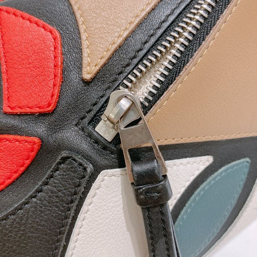 TW4896 Loewe 羅威中號10周年砌圖肩帶包包 Medium Puzzle 10 Re-Edition Mackintosh Top-Handle Bag Black/Red/Green/Brwon-19